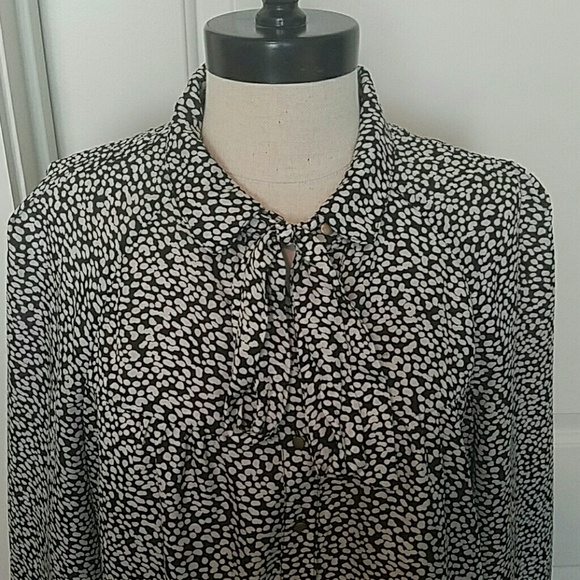 Flowy silk top - Picture 2 of 3