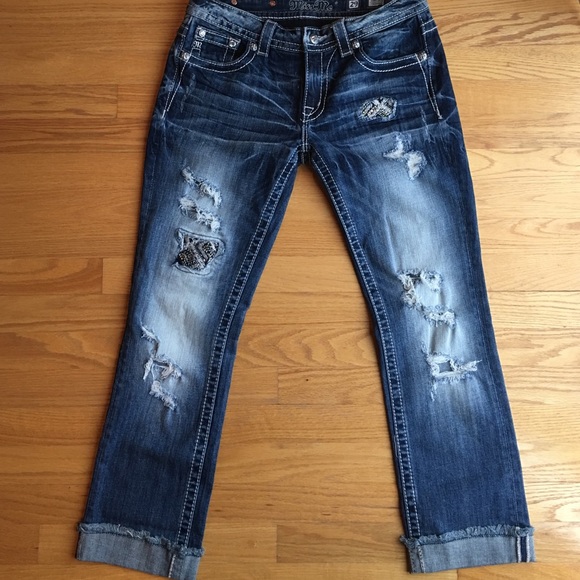 Miss Me Cropped Jeans -size 29