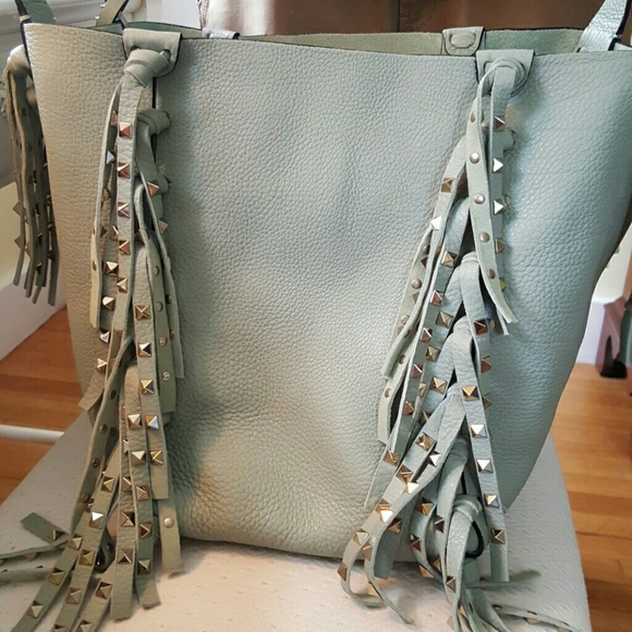 Larger size. Light green fringe rockstud Valentino - Picture 4 of 4