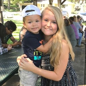 Meet your Posher, Dacey