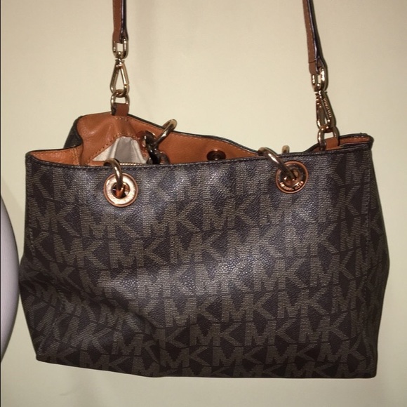 Michael Kors purse