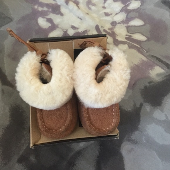 ugg size 0/1 ugg size 0/1