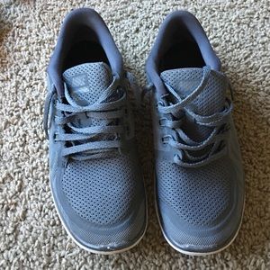 Women's Nike free runs 5.0