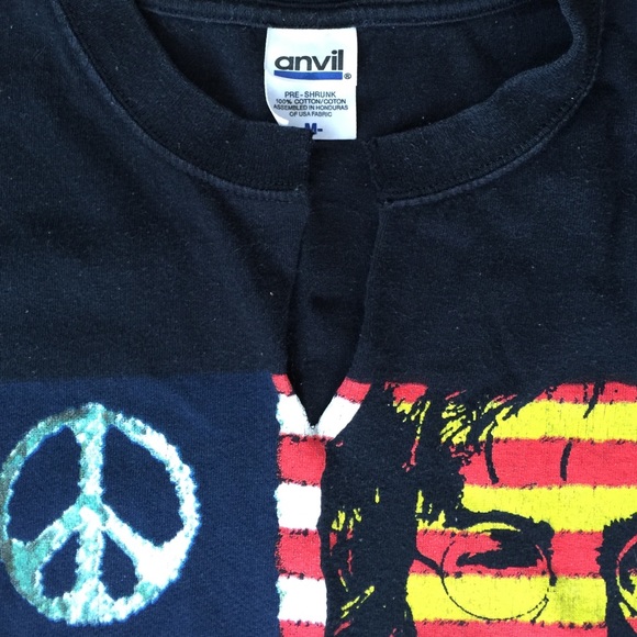 🎸Lennon Tee Shirt🎸 - Picture 2 of 4