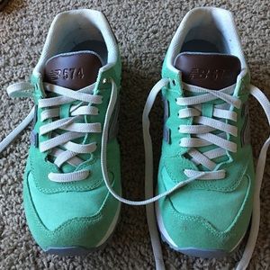 Women's new balance 574