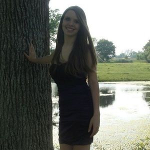 Meet your Posher, Ashley