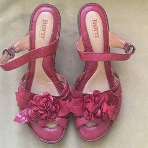 Born red cornflower sandals