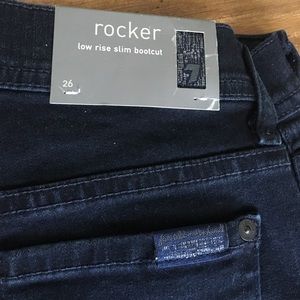 7 for all mankind low rise rocker black Jean