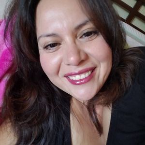 Meet your Posher, Corina