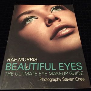 Beautiful Eyes Makeup Book
