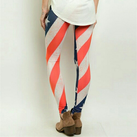 🌻 🇺🇸 American Flag Leggings 🇺🇸 - Picture 4 of 6