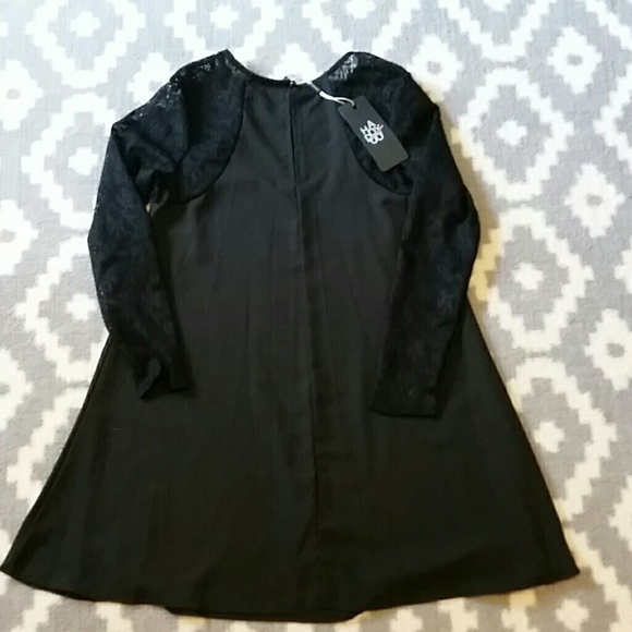 Dress - Picture 2 of 3