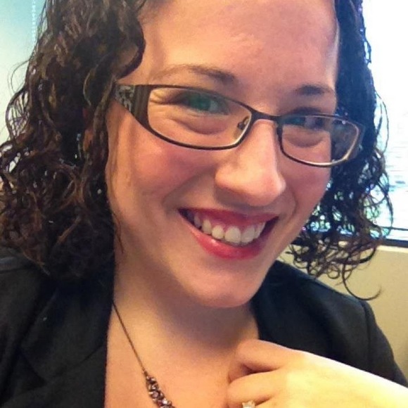 Meet your Posher, Alysia - Picture 1 of 1