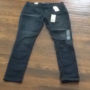 NWT Levi black skinny jeans