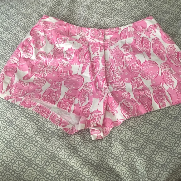 Lilly Pulitzer pink owl design shorts!