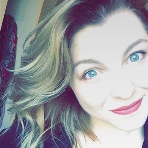 Meet your Posher, Val