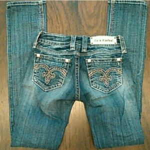 Trade for @kimnguyen0326 Do not buy