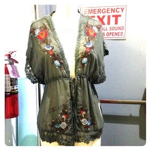 Forever 21 embroidered top