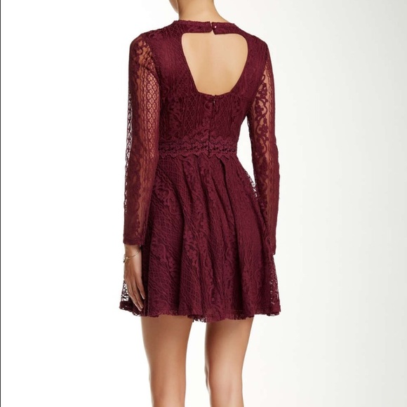 Burgundy Lace Long Sleeve Dress - Picture 2 of 2