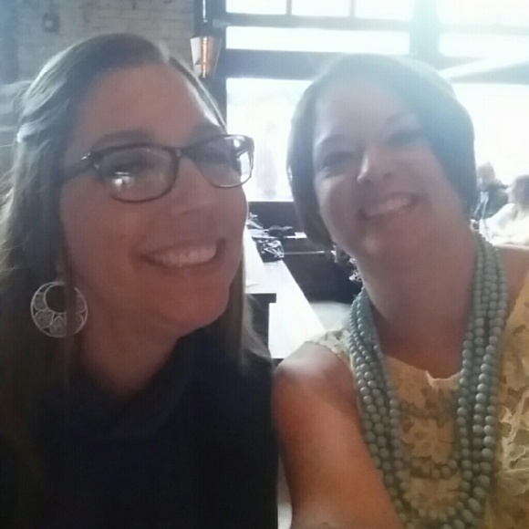 Meet your Posher - Jessica - Picture 2 of 4