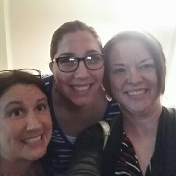 Meet your Posher - Jessica - Picture 3 of 4