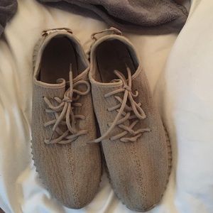 AUTHENTIC YEEZY boost 350 size 11 1/2
