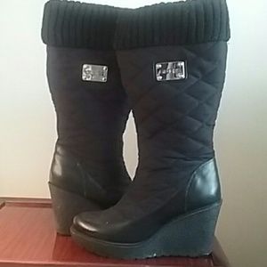 Guess snow boots