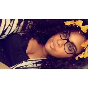 Meet your Posher, Priscilla