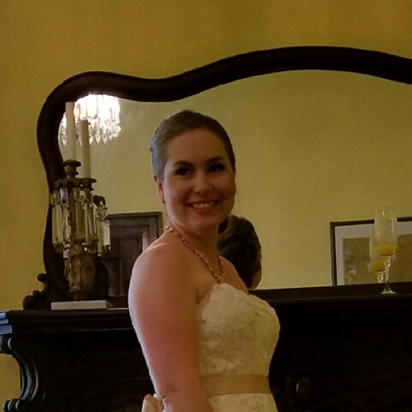 Meet your Posher, Bethany - Picture 1 of 1