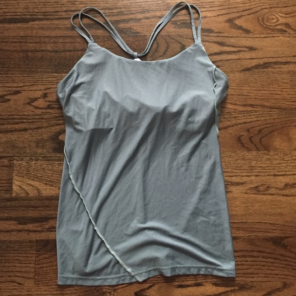 Mountain Hardware tank top