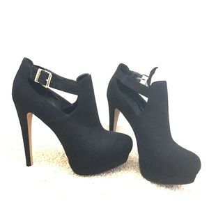 Aldo Elesta High Heel Bootie. Like New. Size 8.5