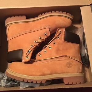 Wheat timberlands 6 in juniors