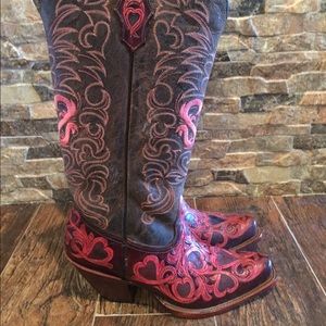 tony lama signature heart scroll cowboy boots tony lama hearts and scroll