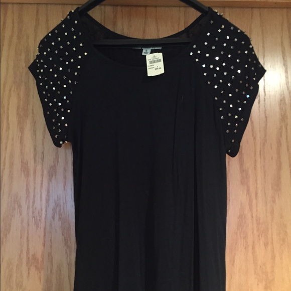 Beaded detail on sleeves