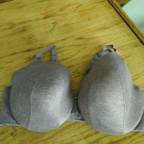 Cacique Back smoothing bra. 44DD
