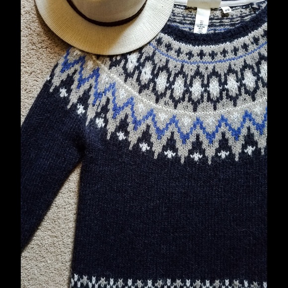 H&M sweater