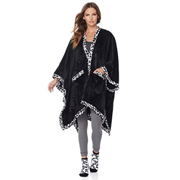 Accessories - Soft & Cozy Angel Wrap w/ socks