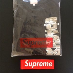 Supreme Vertical Logo Tee Black XL