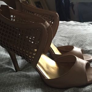 Black Jessica Simpson heels