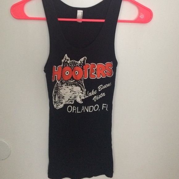 Hooters tanktop