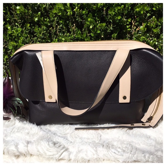 NWT CHLOÉ CREAM & BLACK BAG - Picture 3 of 8