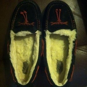 Black Ugg Moccasins