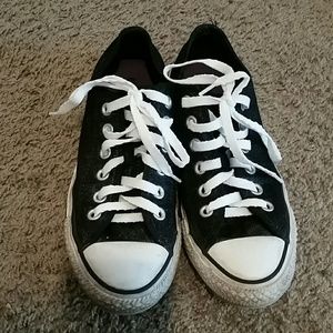 Black sparkling converse