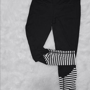 Victoria Secret Showtime Tight- Active Capri