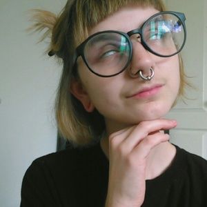 Meet your Posher, Quinn