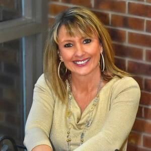 Meet your Posher, Tina