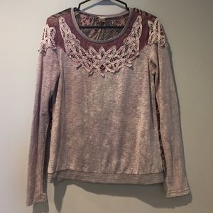 Gimmicks from The Buckle shirt - Size S