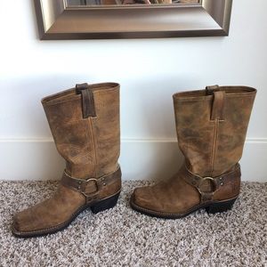Frye "Harness 12R" boots