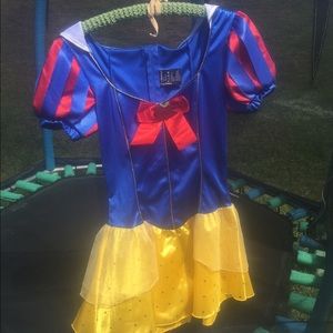 Women's Legg Avenue Snow White costume size S/M