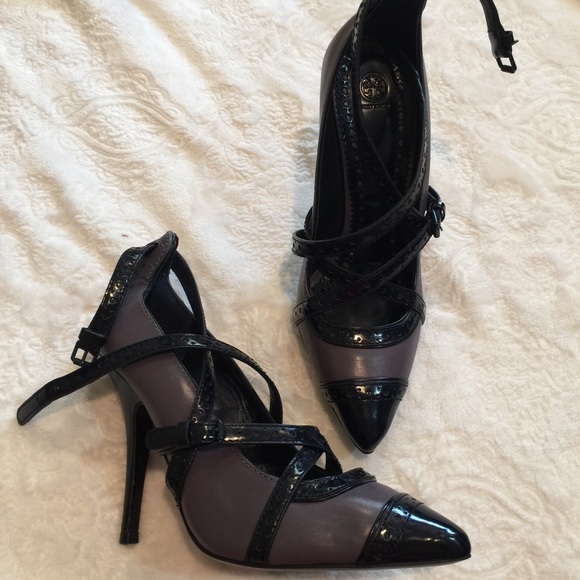 HPπ Tory Burch heels Authentic - Picture 2 of 4